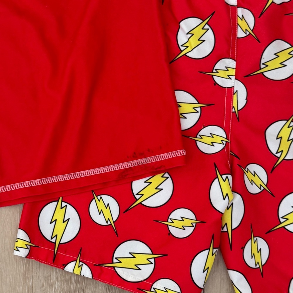 DC Flash Superhero Red and Yellow Swimwear size 5/6 boys - Picture 4 of 6